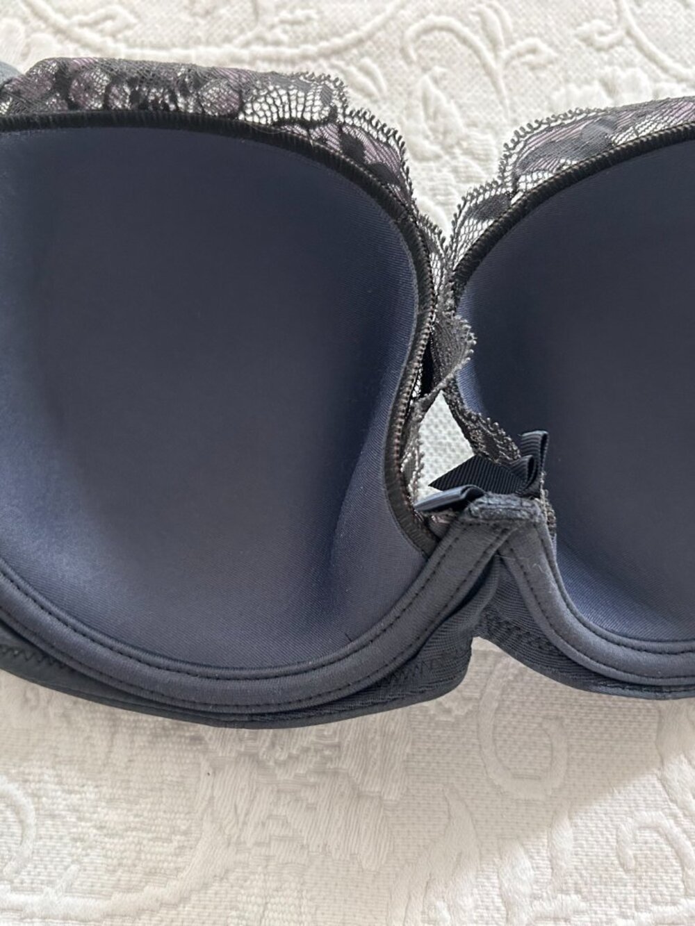 NWOT Chantelle Bra, size 34 DD - Picture 3 of 6